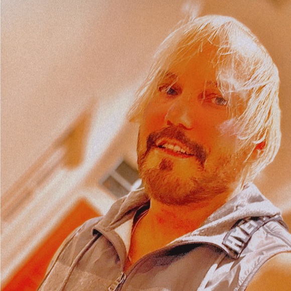 Meet your Posher, Joe - Picture 17 of 17